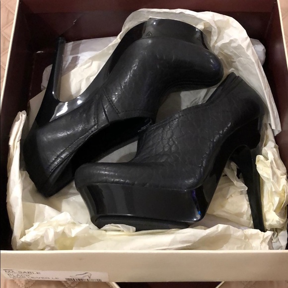 Booties - Picture 6 of 6